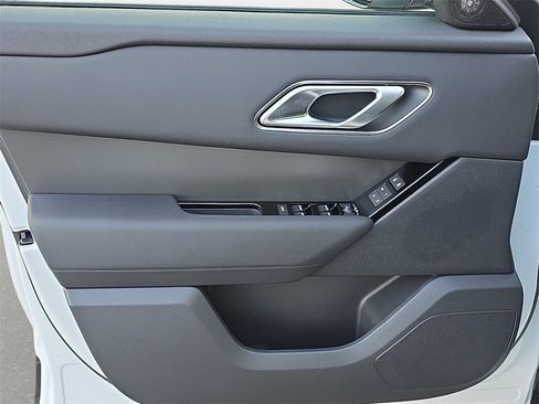 New 2026 Land Rover Range Rover Velar S image 28