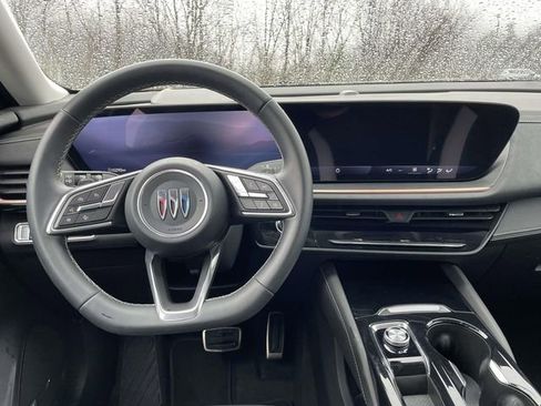 Used 2025 Buick Envision Sport Touring image 12