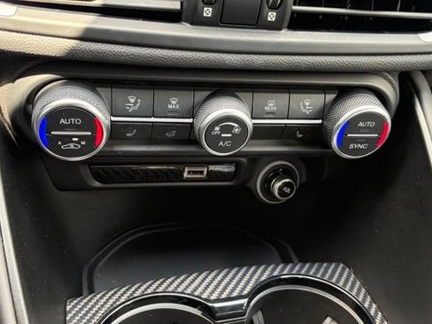 Used 2023 Alfa Romeo Giulia Estrema AWD/4WD image 30