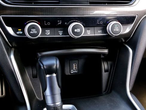 Used 2019 Honda Accord Sport image 17