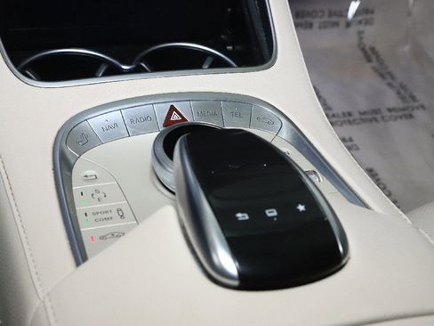 Used 2015 Mercedes-Benz S 550 4MATIC Sedan image 40