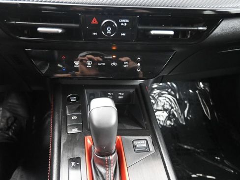 Used 2026 Nissan Kicks SR FWD image 24