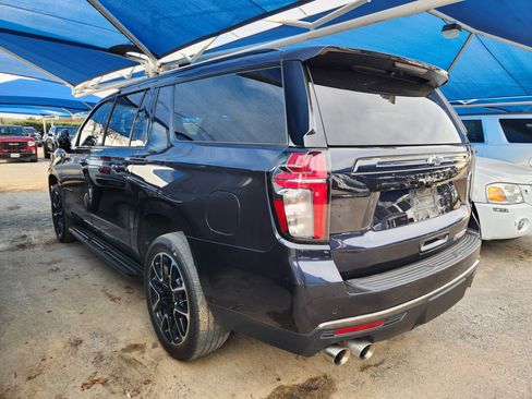 Certified 2022 Chevrolet Suburban RST w/ Sport Performance Package image 3