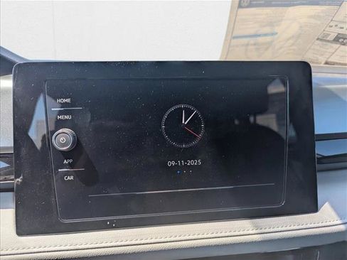 New 2025 Volkswagen Taos S image 15