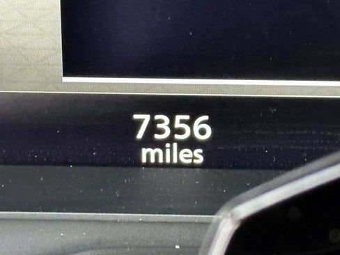 Certified 2025 Nissan Rogue Platinum w/ Tech Package image 30