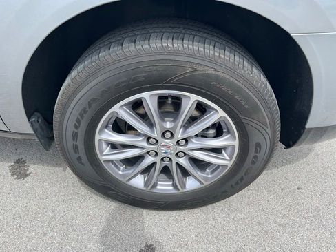 Used 2024 Buick Enclave Premium AWD/4WD image 14