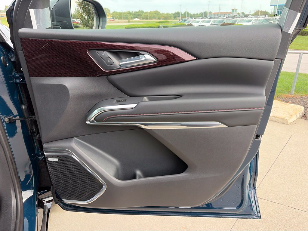 New 2027 Chevrolet Traverse RS AWD/4WD image 28