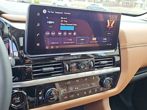 New 2026 Nissan Pathfinder Platinum AWD/4WD image 12