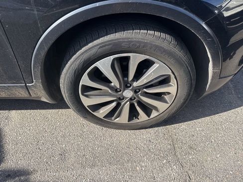 Used 2018 Buick Encore Essence image 4