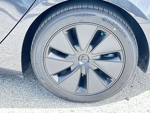 Used 2025 Tesla Model 3 Long Range RWD image 11