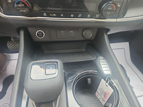 Used 2021 Nissan Rogue SV w/ Premium Package AWD/4WD image 15