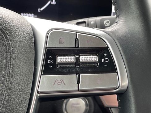 Used 2024 Kia Telluride SX FWD image 12