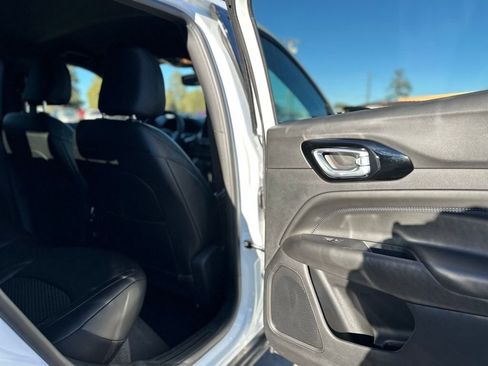 New 2026 Jeep Compass Latitude image 10