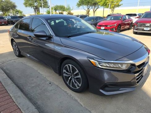 Used 2021 Honda Accord Hybrid image 4