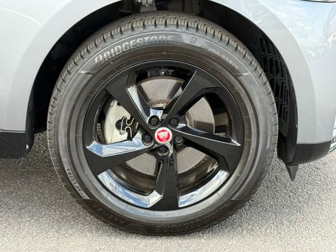 Used 2023 Jaguar F-PACE S image 8