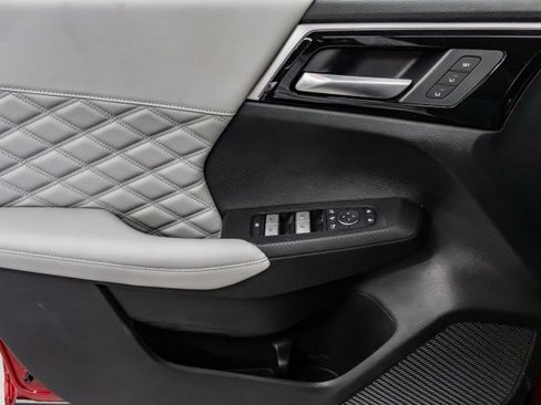 New 2025 Mitsubishi Outlander SEL image 15