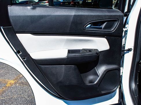 Used 2025 Honda Prologue EX image 11