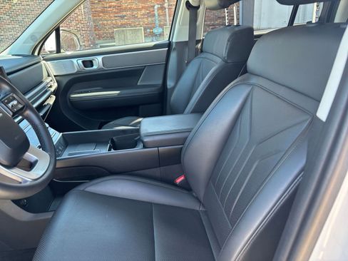 Used 2025 Hyundai Santa Fe SEL FWD image 27