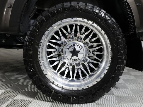 Used 2025 Ford F450 Lariat w/ Lariat Ultimate Package image 52