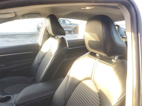 Certified 2021 Toyota Camry SE image 16