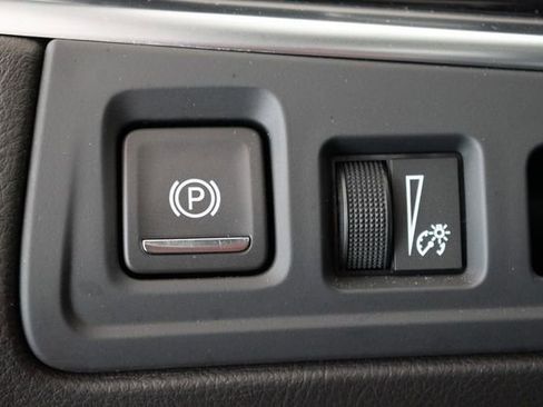 Used 2023 Cadillac XT6 Sport w/ LPO, Floor Liner Package AWD/4WD image 37