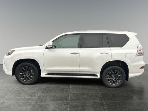 Used 2022 Lexus GX 460 Premium w/ Premium Package image 4