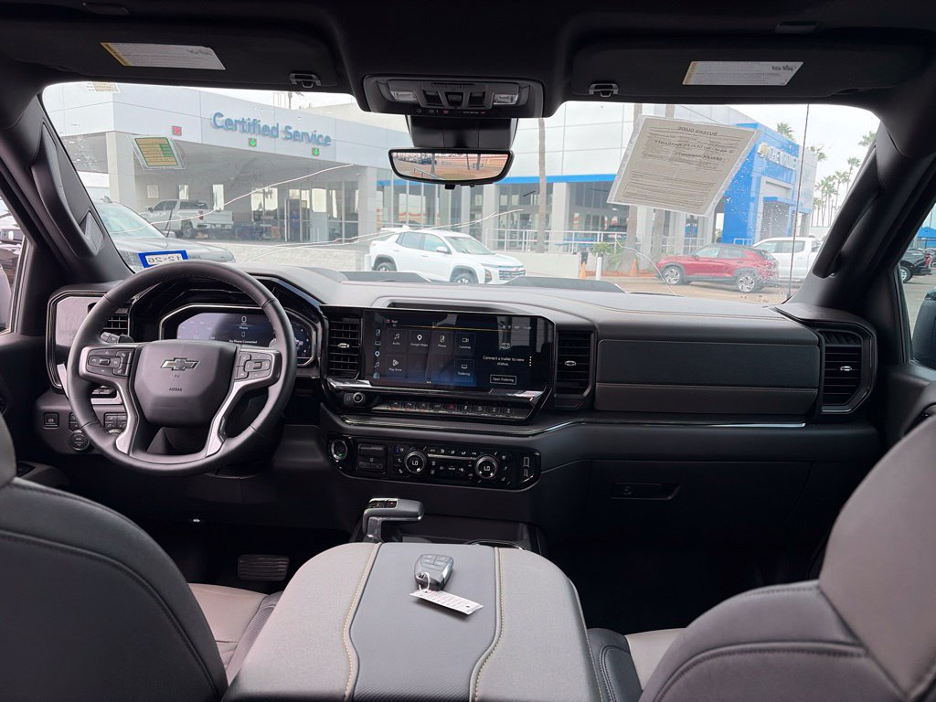 Used 2025 Chevrolet Silverado 1500 ZR2 w/ Technology Package AWD/4WD image 11