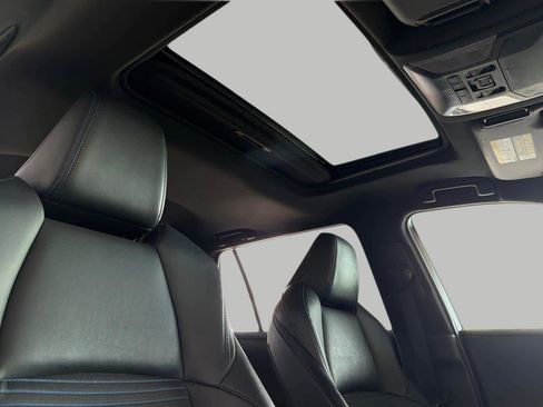 Used 2019 Toyota RAV4 XSE w/ Carpet Mat Package image 20