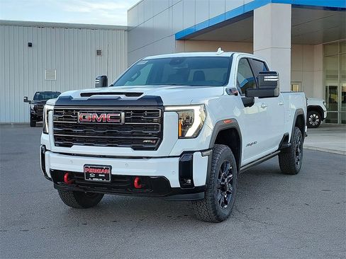 New 2026 GMC Sierra 2500 AT4 image 4