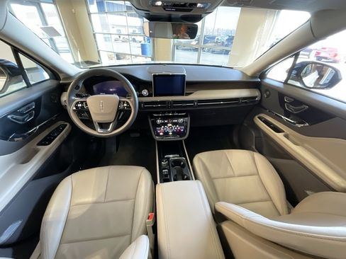 Used 2021 Lincoln Corsair Reserve w/ Sport Package image 9