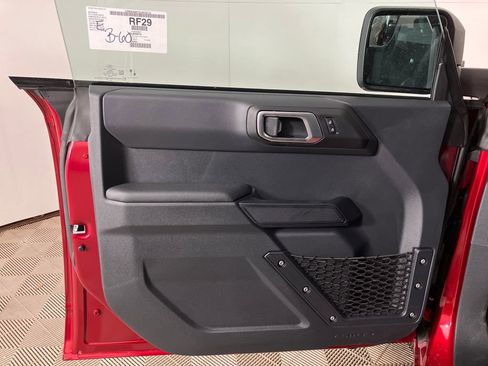 New 2025 Ford Bronco 4-Door image 21