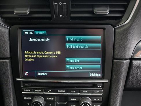 Used 2014 Porsche 911 Carrera image 21