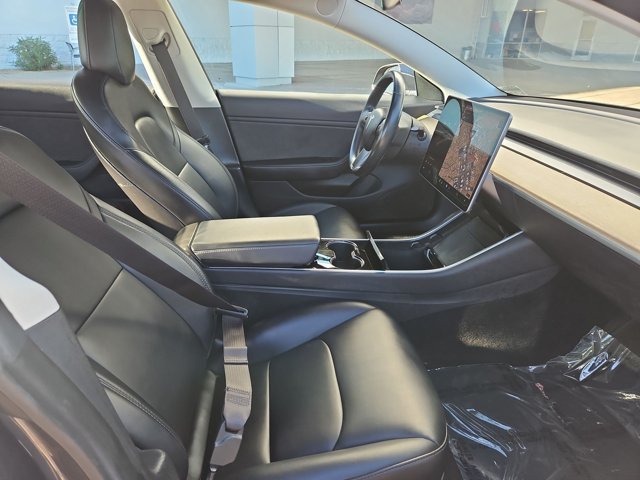 Used 2018 Tesla Model 3 Long Range RWD image 28
