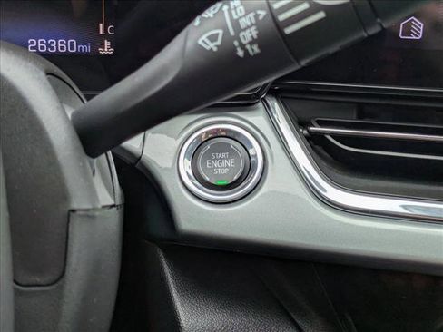 Used 2025 Chevrolet Trax LT image 16