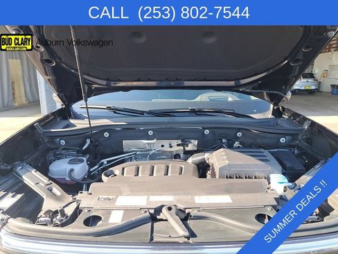 Used 2024 Volkswagen Atlas Cross Sport SEL R-Line AWD/4WD image 23