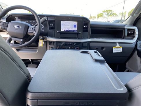 New 2025 Ford F550 XL 4WD Knapheide 11' Service B image 51