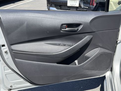 Used 2022 Toyota Corolla LE w/ Carpet Mat Package (TMS) FWD image 13