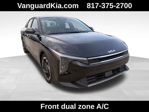 Used 2025 Kia K4 EX image 5