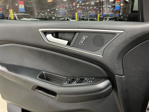 Used 2024 Ford Edge SEL image 23