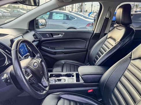 Used 2021 Ford Edge SEL w/ Convenience Package image 16