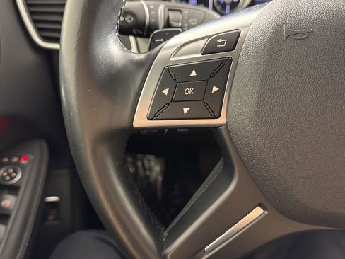 Used 2015 Mercedes-Benz ML 350 4MATIC image 31