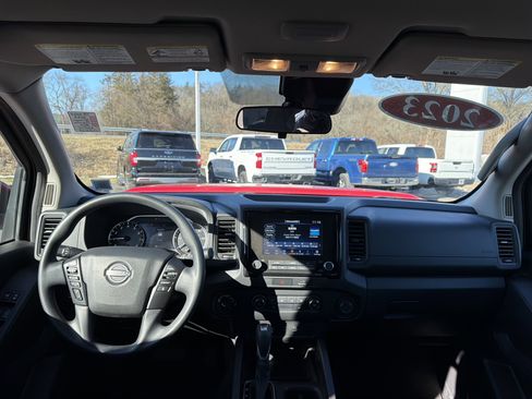 Used 2023 Nissan Frontier S w/ Technology Package image 12