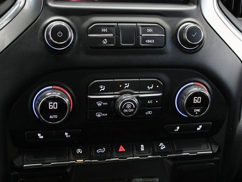 Used 2020 Chevrolet Silverado 1500 RST image 30