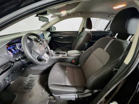 Used 2024 Nissan Sentra SV FWD image 14