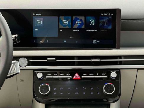 New 2025 Hyundai Tucson Limited AWD/4WD image 19