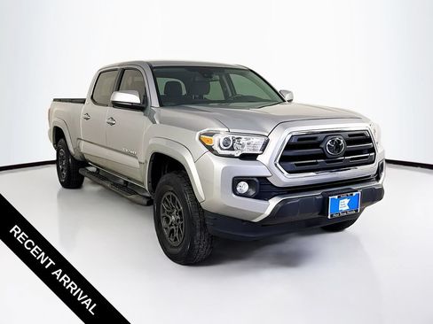 Used 2018 Toyota Tacoma SR5 AWD/4WD image 1