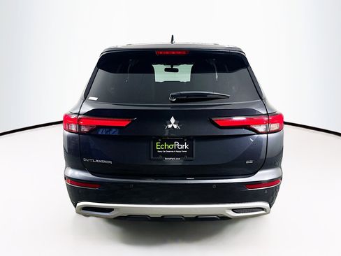 Used 2024 Mitsubishi Outlander SE image 7