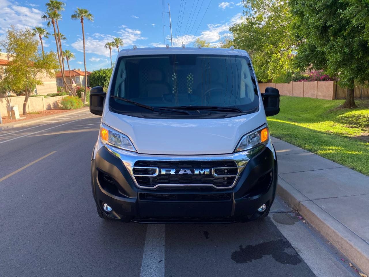 Used 2025 RAM ProMaster 2500 w/ U-Haul Equipment Group FWD image 5