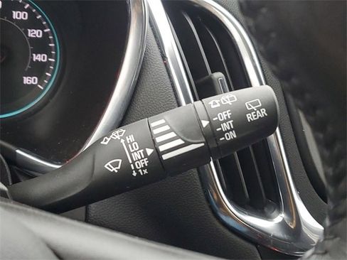 Used 2021 Chevrolet Equinox LT image 13