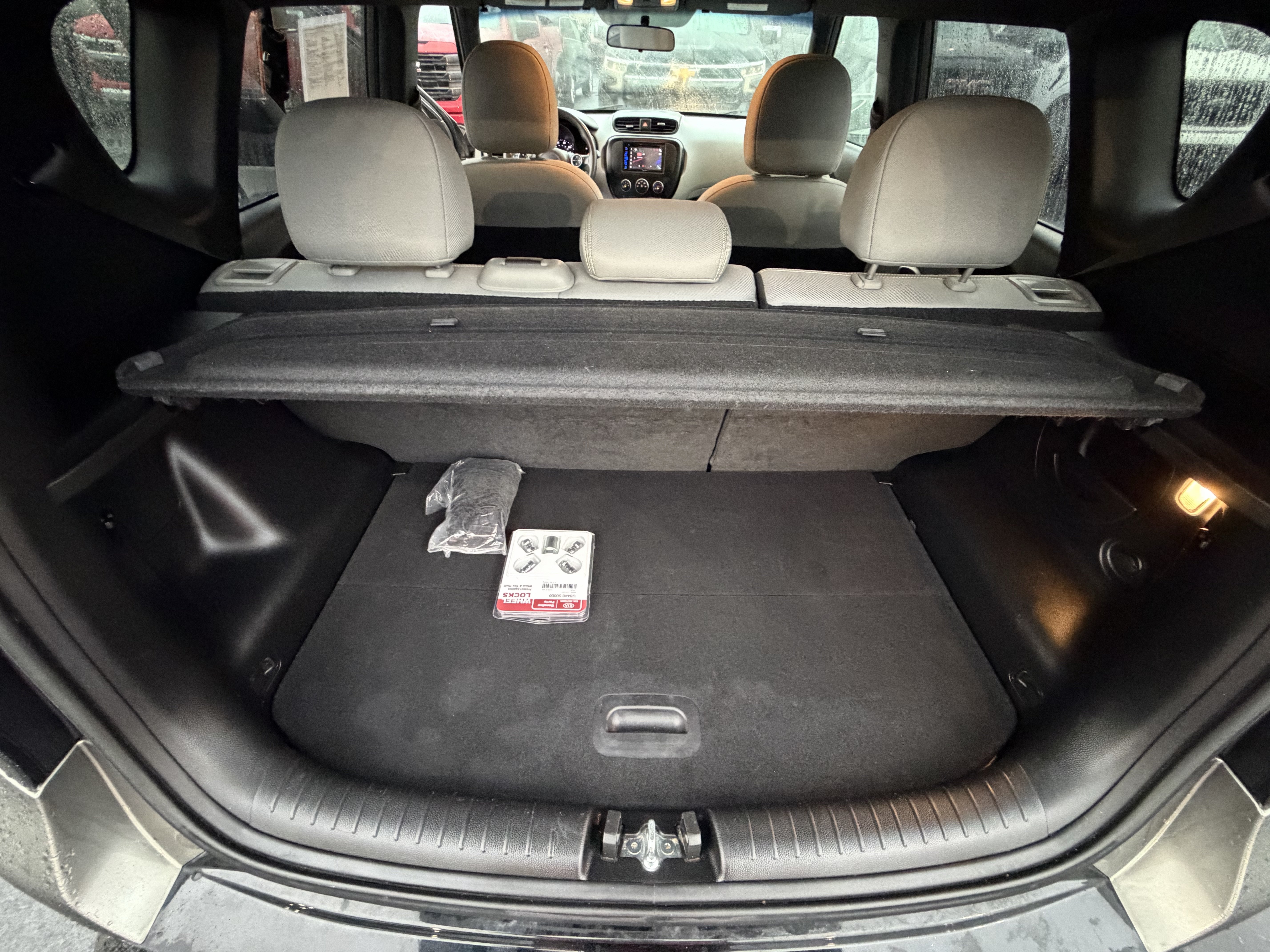 Used 2016 Kia Soul + FWD image 24